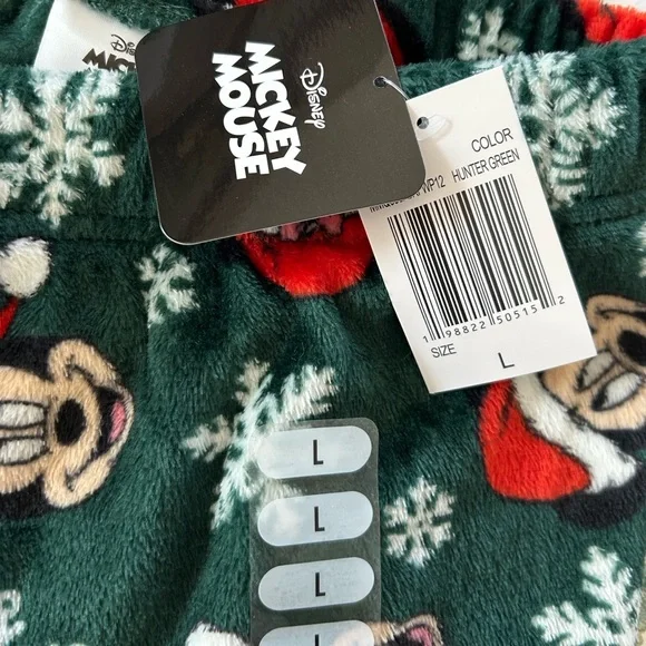 ⭐️NWT!⭐️ Disney Mickey Mouse Fuzzy Sleep Shorts Sz L w MEASUREMENTS Xmas Theme - Picture 2 of 8